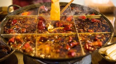  重慶火鍋底料食品廠，很好的配菜，讓你彰顯男人風(fēng)范