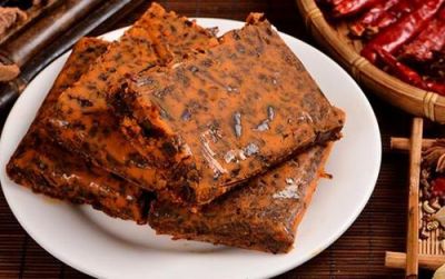 無渣火鍋好吃嗎？哪里有無渣火鍋底料廠家？無渣火鍋底料批發(fā)！