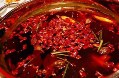 一次性紅油加工上哪找？紅油的制作過(guò)程難嗎？