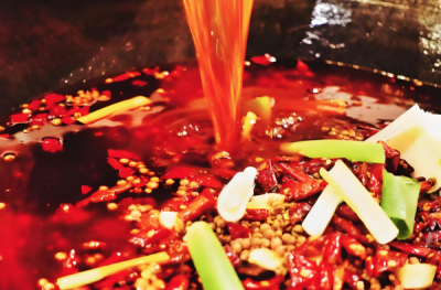 牛油紅油火鍋底料，真的越辣越好嗎？