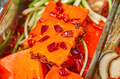 如何選擇定制紅油？正宗風(fēng)味引客流