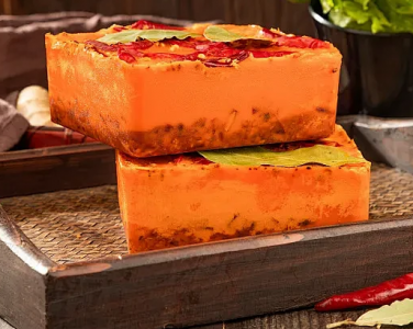 四川火鍋底料魅力何在？揭秘其獨(dú)特風(fēng)味特點(diǎn)