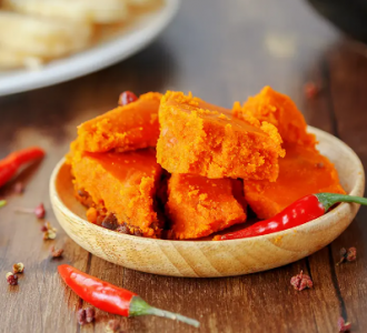 如何挑選最佳重慶火鍋底料？正宗風(fēng)味鑒別秘籍大公開！