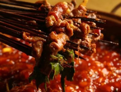 揭秘重慶串串香底料批發(fā)廠家：核心優(yōu)勢究竟何在？
