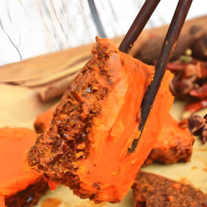 火鍋清油與牛油，風味與營養(yǎng)究竟有何不同？