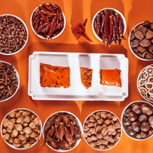 紅油在火鍋調(diào)料中為何必不可少？原因剖析